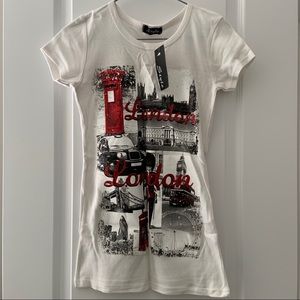 FREE WITH PURCHASE ⭐️ London graphic t-shirt